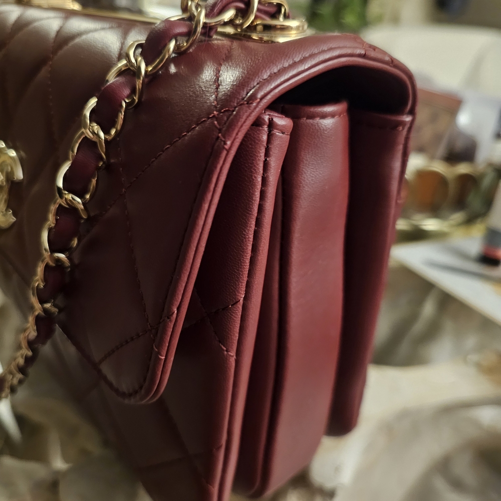 CHANEL Burgundy Quilted Shoulder Bag - Picture 5 of 16